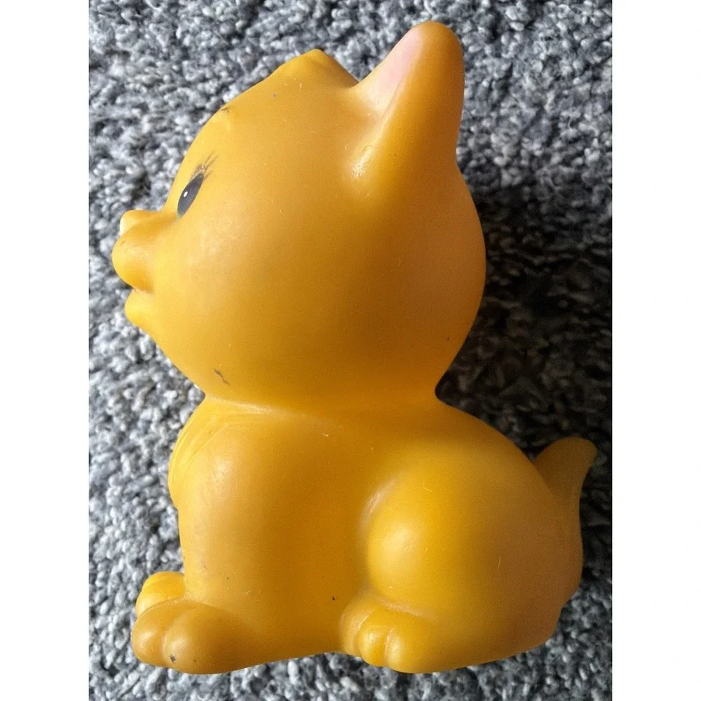 Vintage RARE R. Dakin Yellow Plastic Cat Squeaky 4